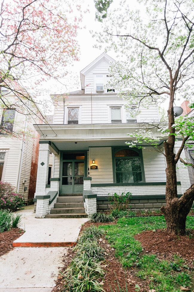Building Photo - 1324 Highland Ave Unit 1