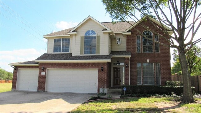 Building Photo - 2033 Creole Dr