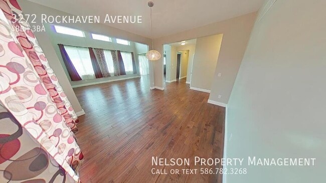 Photo - 3272 Rockhaven Ave