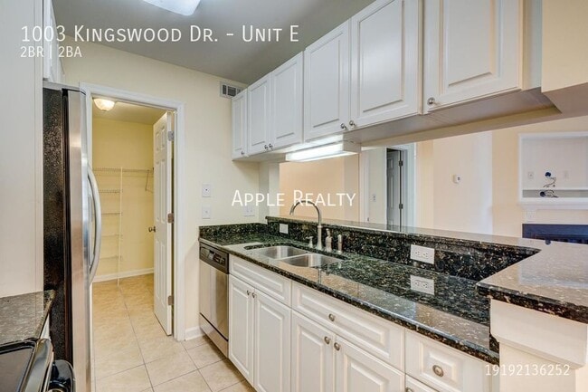 Photo - 1003 Kingswood Dr Unit E