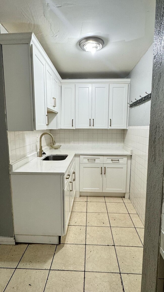 Photo - 167 Walnut St Unit 2