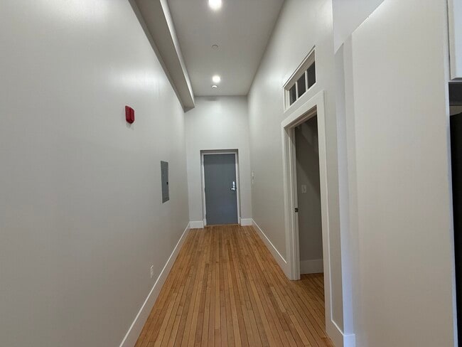 34 St Joseph St Unit 18