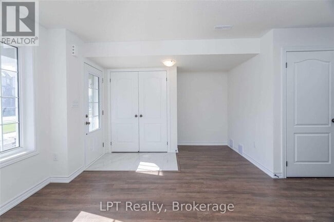 Photo - 15 Honey Crisp Ln