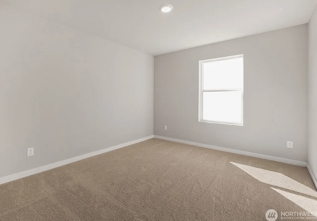 Photo - For rent