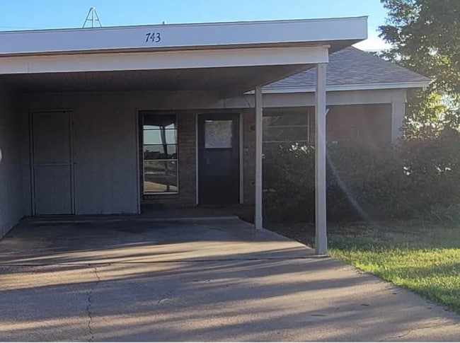 Building Photo - 4 Chaparral Cir Unit 743 Chapparral Circle