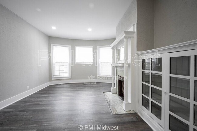 Photo - 538 W 29th St