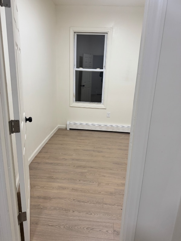 Photo - 587 Grove St