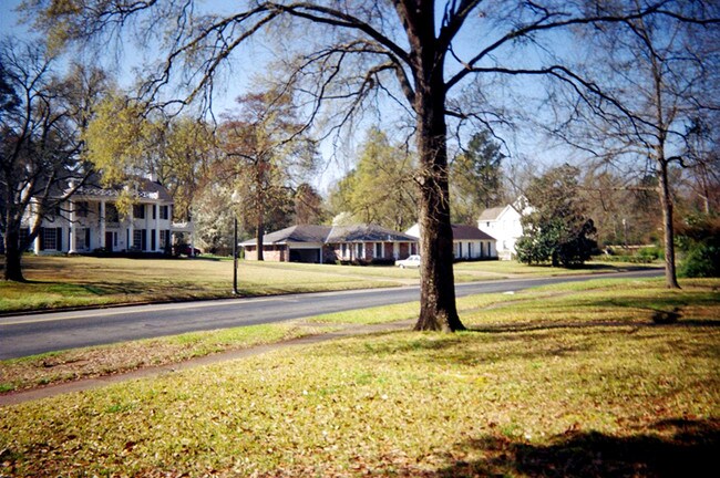 Photo - 636 Ockley Dr Unidad C