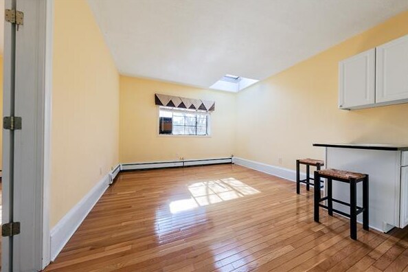 Photo - 511 Beacon St