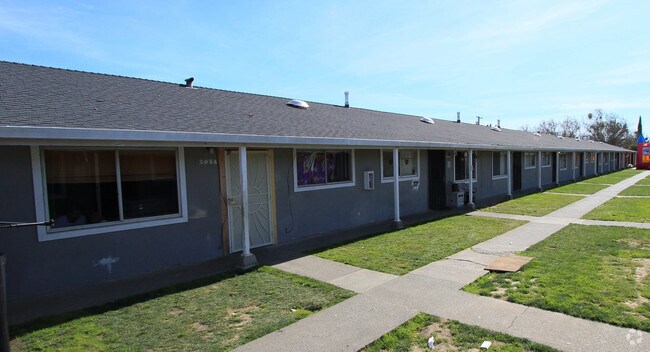 Carriage House Apartments For Rent in Fairfield, CA