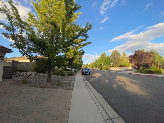 Photo - Top of the Hill - Gorgeous 5 Bedroom 3 Bath Reno House 3,160 sf