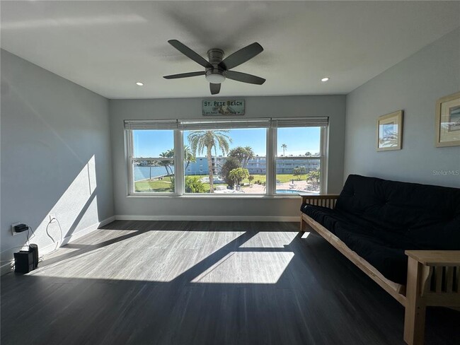 Photo - 300 64th Ave Unit 318