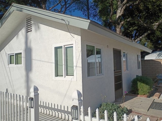 Building Photo - 947 E Cypress Ave
