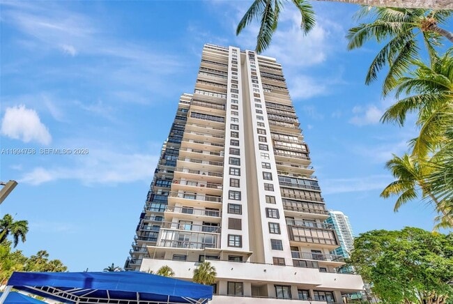 Building Photo - 2333 Brickell Ave Unit 305