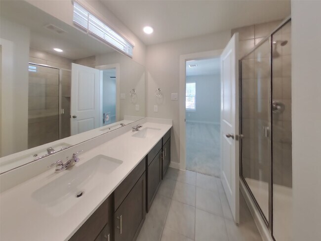 Photo - 9835 Willow Creek Commerce Dr