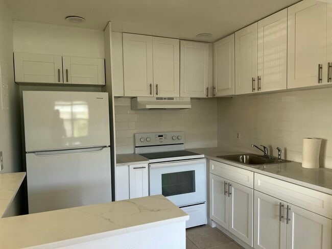 Photo - 179 Monaco Blvd