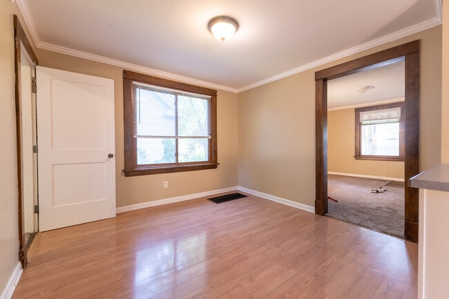 Photo - 3511 Snelling Ave