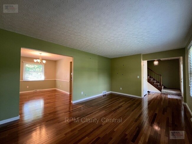 Photo - Updated Gahanna Home with Finished Basement & Fenced Yard