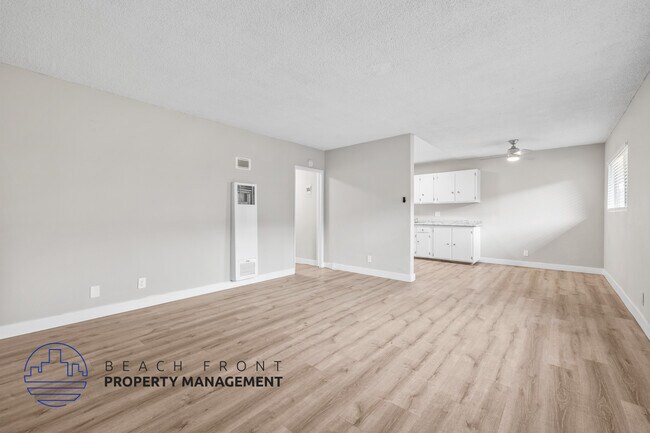 Photo - 326 E. Pearson