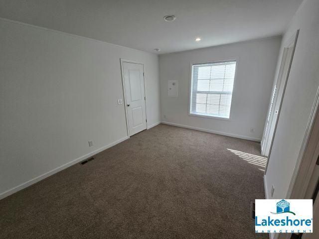 Photo - 103 Maple Dr