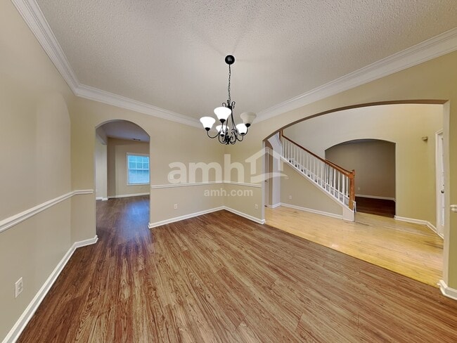 Photo - 429 The Gables Dr