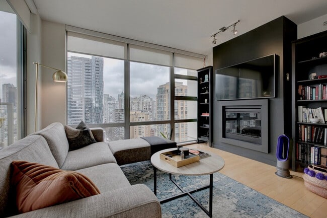 Building Photo - 1225 Richards St Unit ID1345519P