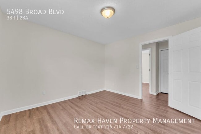 Photo - 5498 Broad Blvd