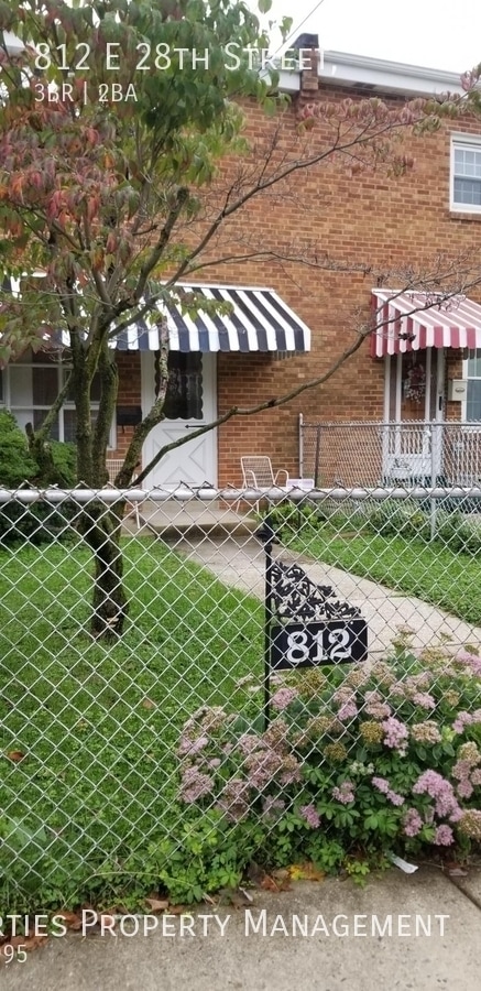 Building Photo - 812 E 28th St