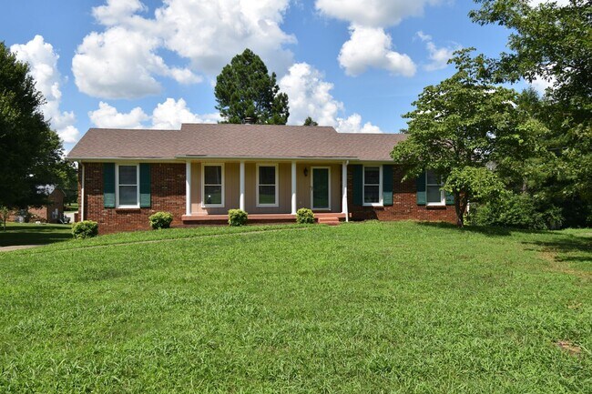 Photo - 3049 Westchester Dr