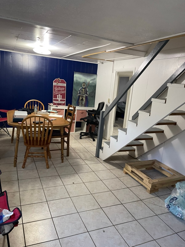 Photo - 109 N Clark St