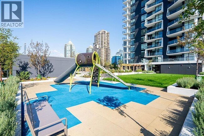 Photo - 2181 Madison Ave