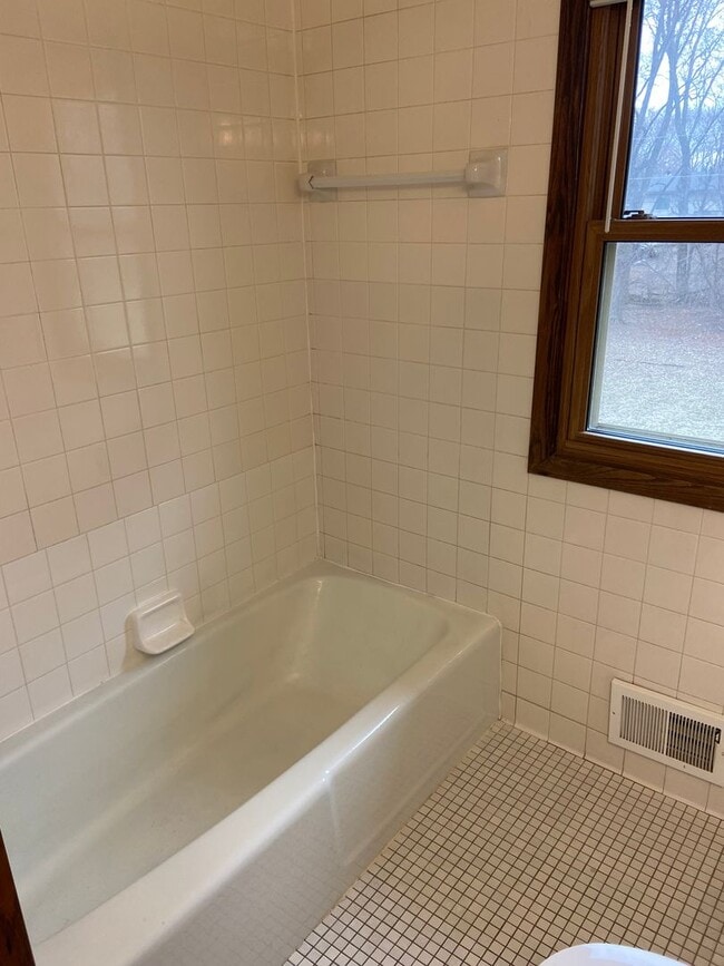 Photo - 1671-1673 Leone Unidad 1673