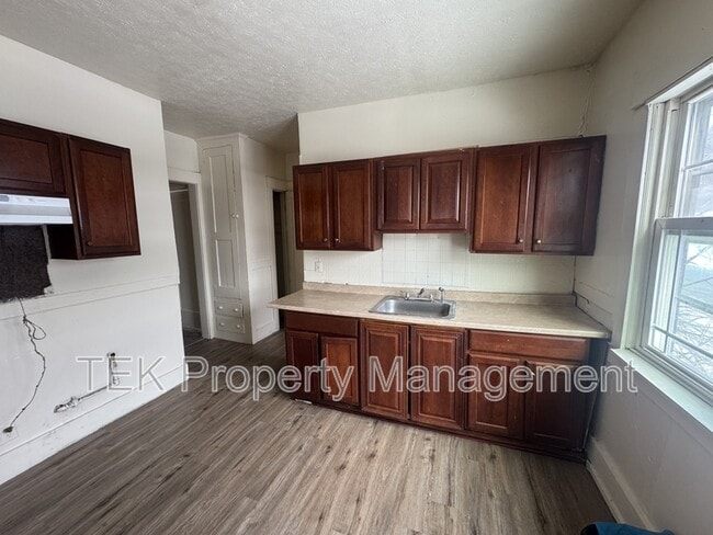 Photo - 472-474 Avenue D -NEW OWNER