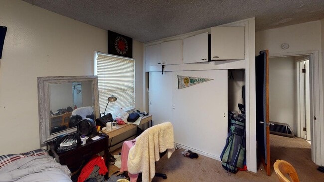 Photo - 3 Bedroom 2 Bathroom Home Available July