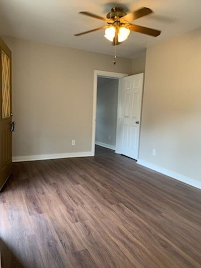 Photo - 653 W Osceola St