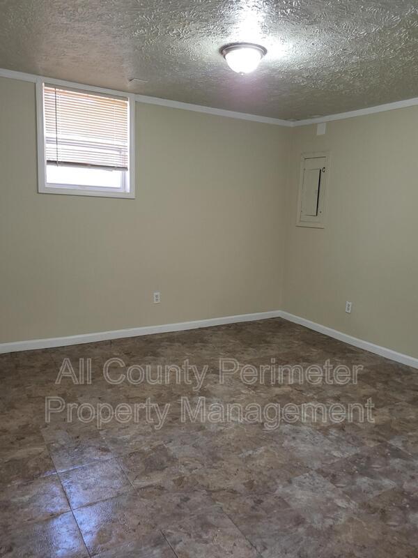 Photo - 433 Gresham Rd SW Unit B