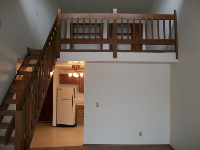Photo - Willow Creek Apartments