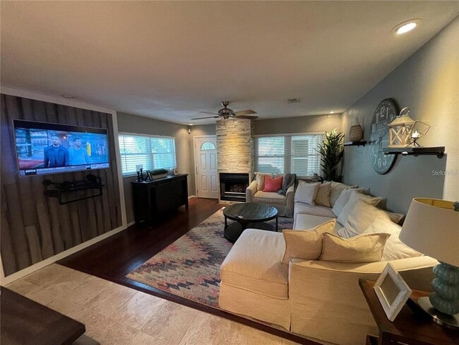 Photo - 3220 9th Ave N