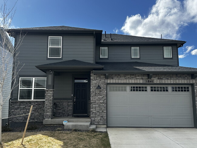 Building Photo - Available May! Beautiful home in Murphy Creek!