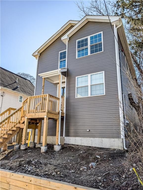 Building Photo - 28 Julian St