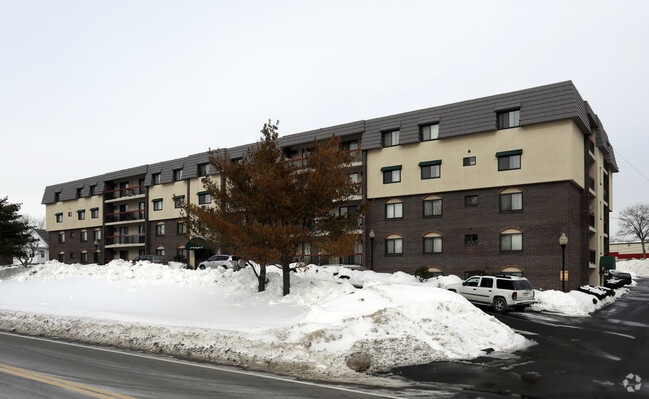 Spanish Trace Apartments - Spanish Trace Apartments