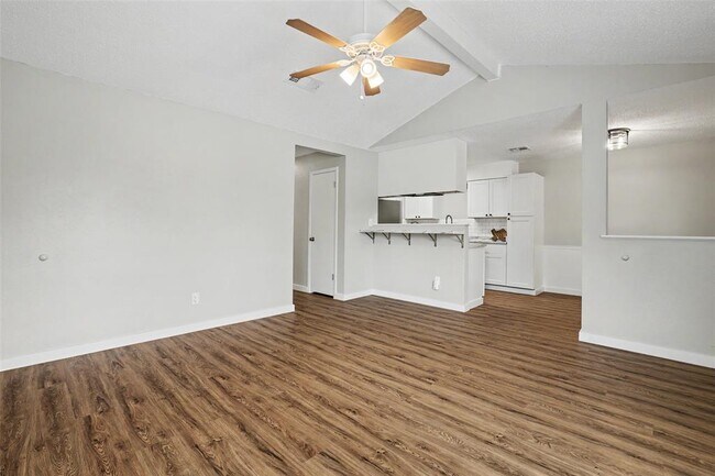 802 Ranch Rd