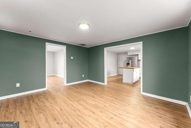 212 Walker Dr