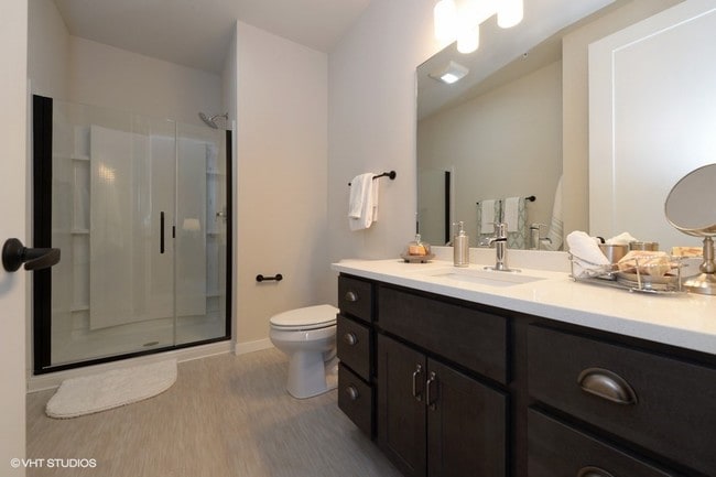 Harmonee Square Apartments