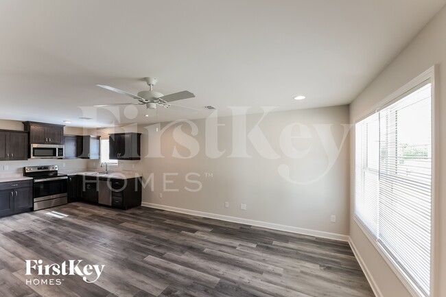 Photo - 6017 73rd E Pl