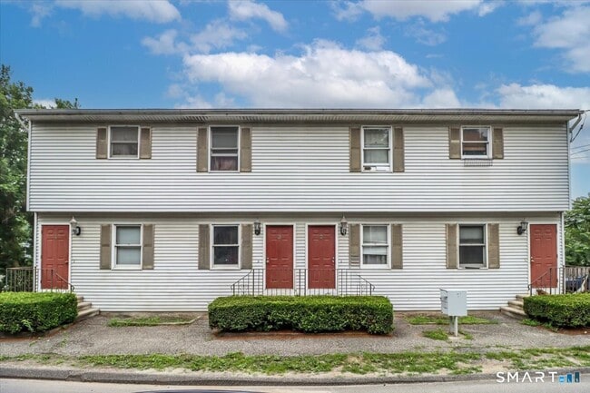 Building Photo - 28 Middle St Unit 2