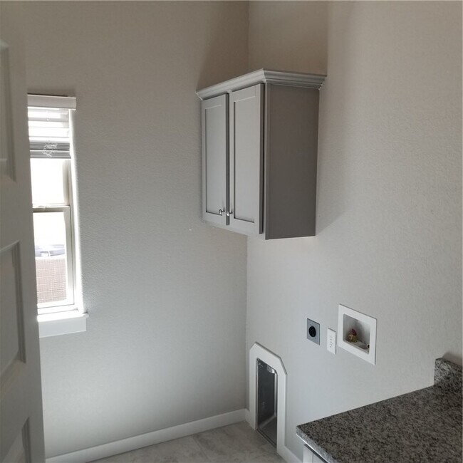 Photo - 2383 W Houston St