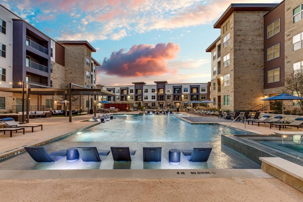 Photo - 1500 S I-35 Frontage Rd Unit Presley