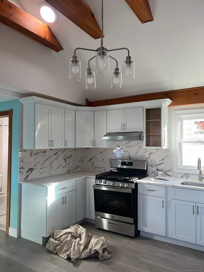 Photo - 403 Cooke St