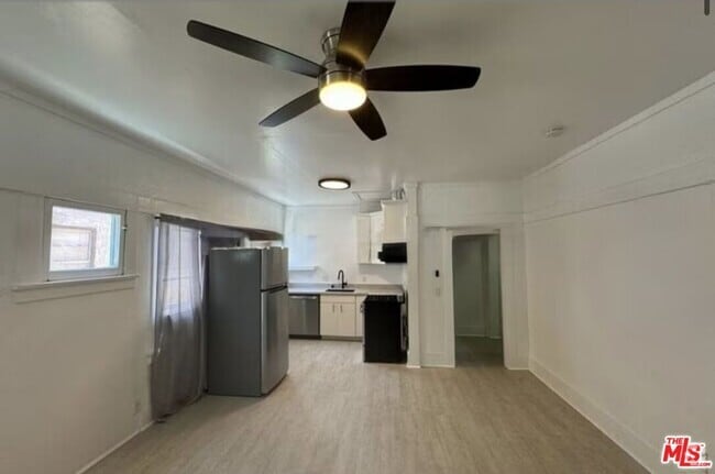 Building Photo - 1111 Orizaba Ave Rental